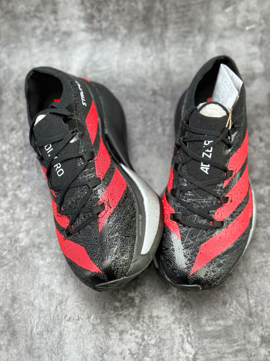 adidas Adizero Prime X 3.0 舒适轻盈耐磨 低帮跑步鞋 男女同款 KJ6946