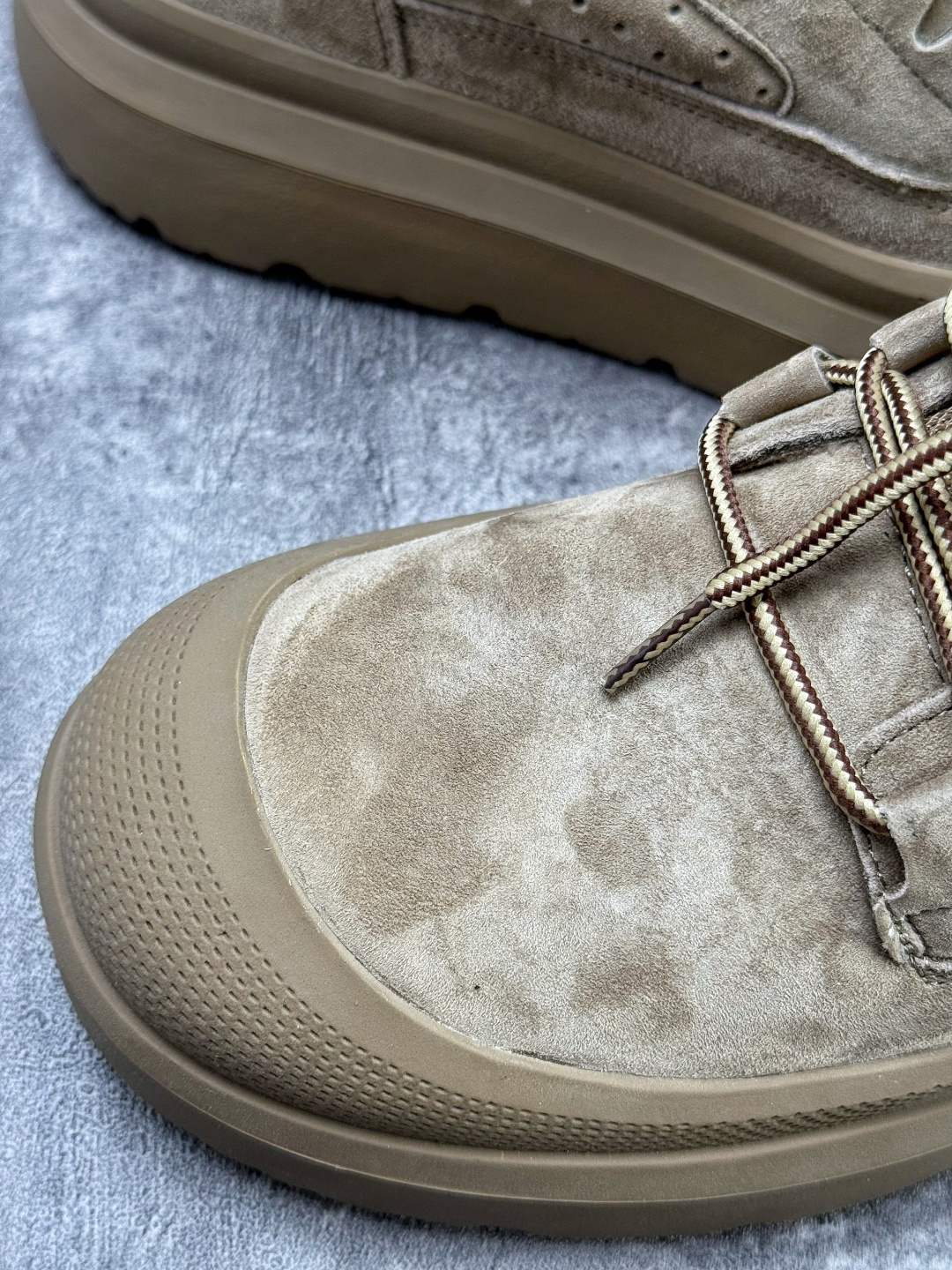 290 新货UGG 2025秋冬新品（内里加绒保暖）秋冬必备 男女同款户外中帮休闲马丁靴雪地靴系列