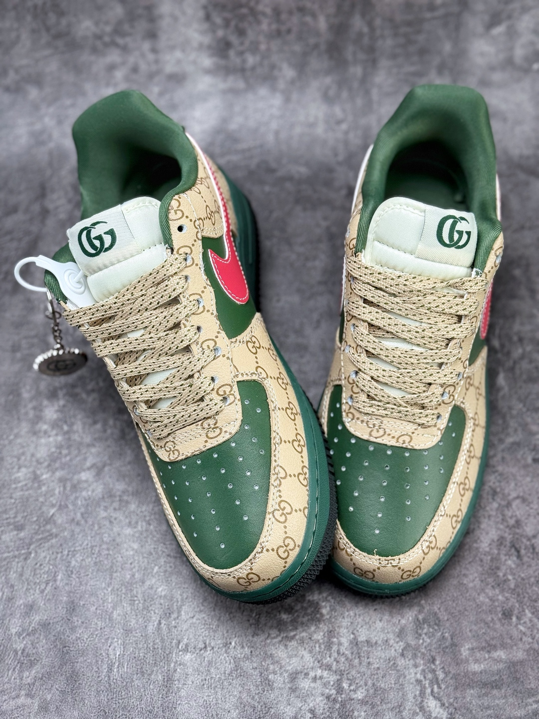 Nike Air Force 1 Low 07 x GUCCI 棕绿满天星 XL1979-121-莆田鞋,莆田鞋货源,高仿鞋,高仿鞋货源,安福档口,莆田高仿鞋,莆田鞋批发,高仿鞋批发,莆田高仿运动鞋,高仿运动鞋,莆田运动鞋 Nike Air Force 1 Low 07 x GUCCI 棕绿满天星 XL1979-121