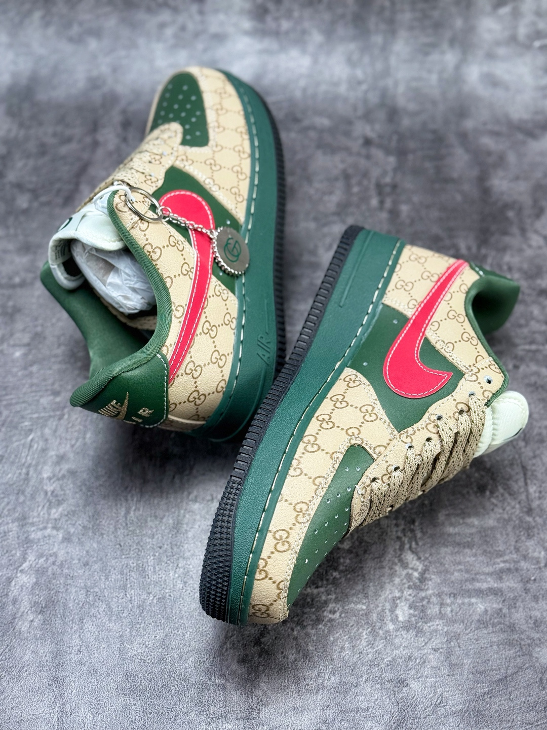 Nike Air Force 1 Low 07 x GUCCI 棕绿满天星 XL1979-121-莆田鞋,莆田鞋货源,高仿鞋,高仿鞋货源,安福档口,莆田高仿鞋,莆田鞋批发,高仿鞋批发,莆田高仿运动鞋,高仿运动鞋,莆田运动鞋 Nike Air Force 1 Low 07 x GUCCI 棕绿满天星 XL1979-121
