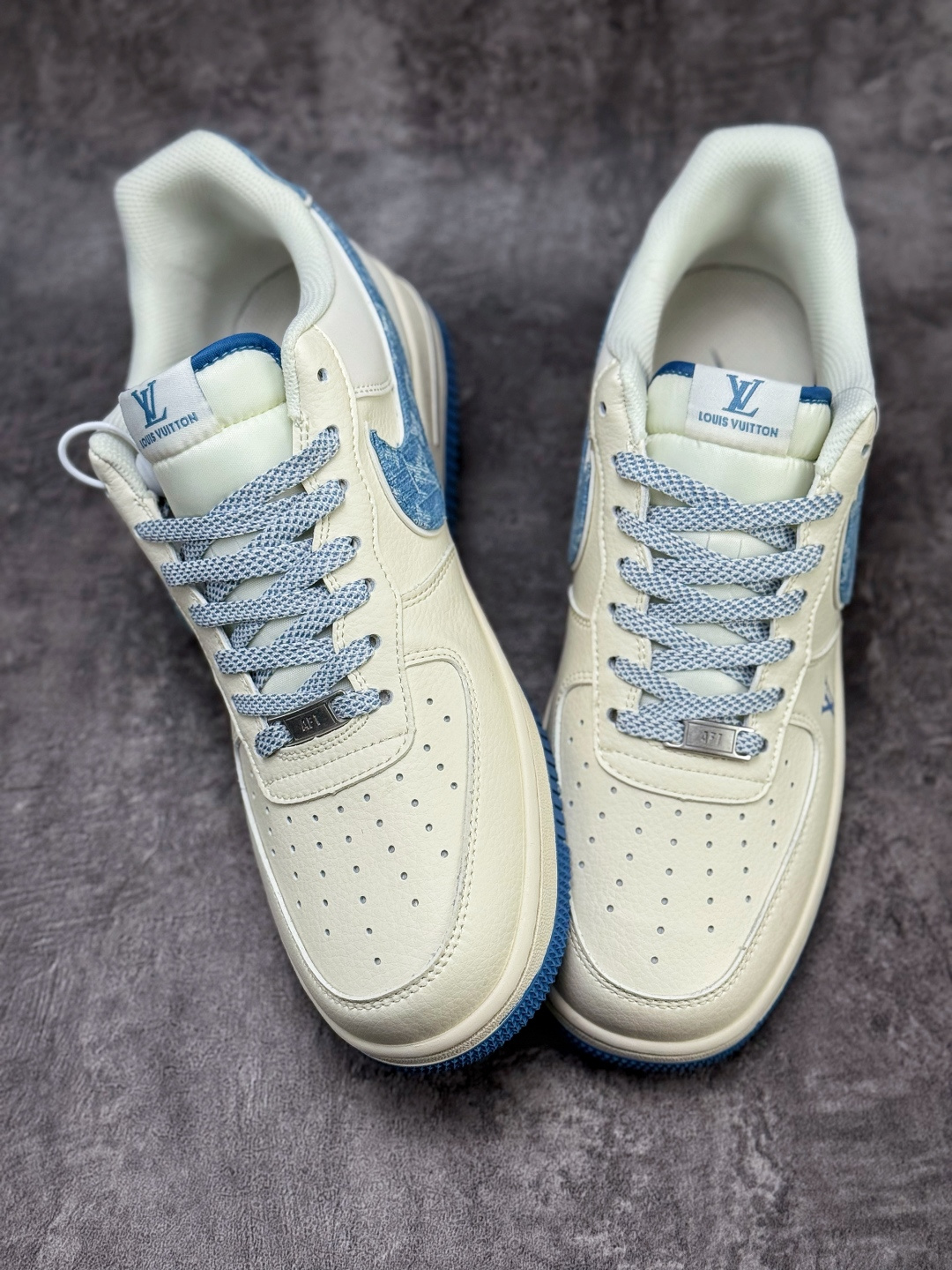 210 Nike Air Force 1 Low 07 x Louis Vuitton 白蓝牛仔满天星 SM6668-130