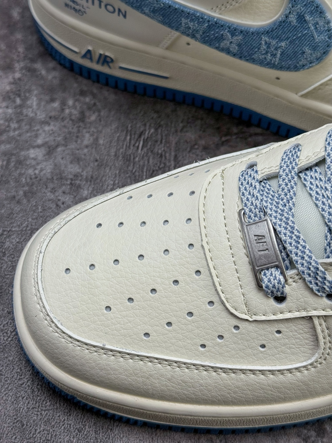 210 Nike Air Force 1 Low 07 x Louis Vuitton 白蓝牛仔满天星 SM6668-130