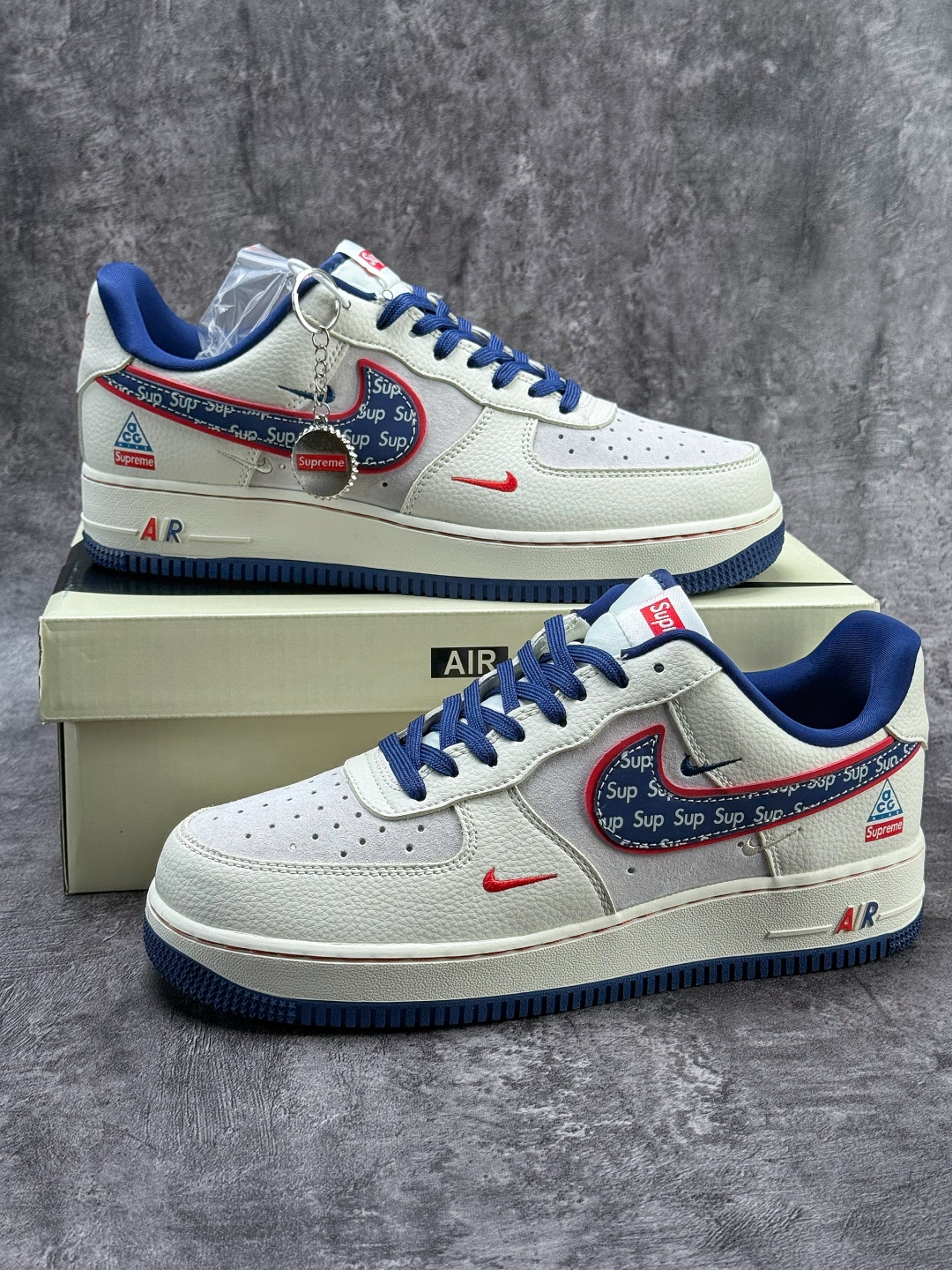 Nike Air Force 1 Low 07 x Superme 白灰蓝三小勾 DD1982-328-莆田鞋,莆田鞋货源,高仿鞋,高仿鞋货源,安福档口,莆田高仿鞋,莆田鞋批发,高仿鞋批发,莆田高仿运动鞋,高仿运动鞋,莆田运动鞋 Nike Air Force 1 Low 07 x Superme 白灰蓝三小勾 DD1982-328
