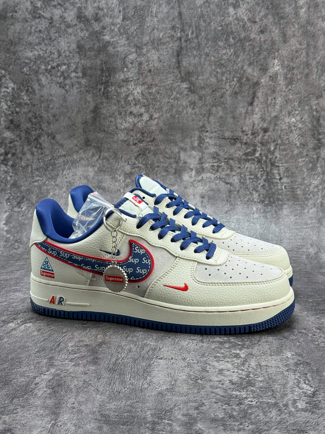 Nike Air Force 1 Low 07 x Superme 白灰蓝三小勾 DD1982-328-莆田鞋,莆田鞋货源,高仿鞋,高仿鞋货源,安福档口,莆田高仿鞋,莆田鞋批发,高仿鞋批发,莆田高仿运动鞋,高仿运动鞋,莆田运动鞋 Nike Air Force 1 Low 07 x Superme 白灰蓝三小勾 DD1982-328