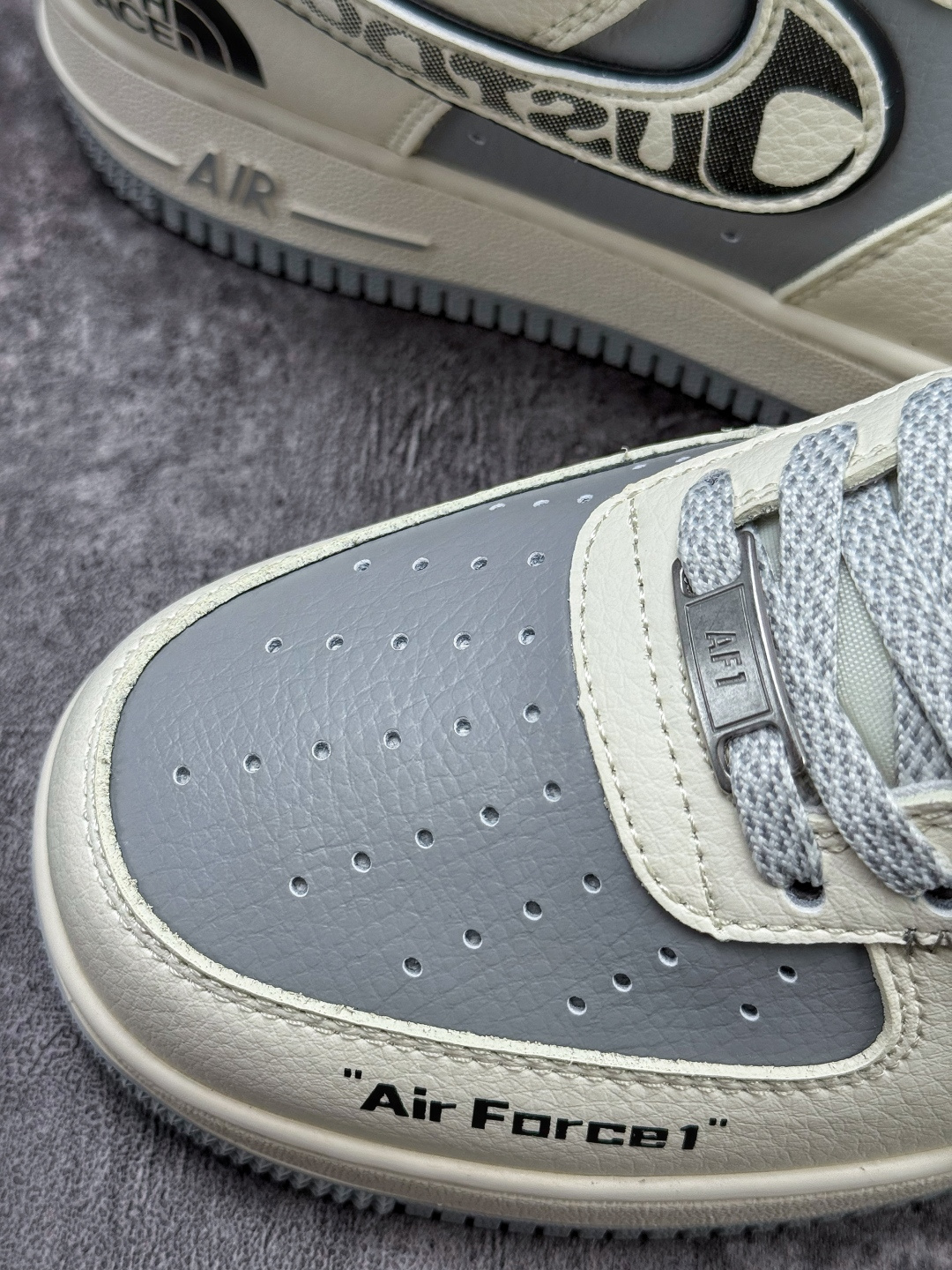 Nike Air Force 1 Low 07 x The North Face 白灰满天星 JP8028-066-莆田鞋,莆田鞋货源,高仿鞋,高仿鞋货源,安福档口,莆田高仿鞋,莆田鞋批发,高仿鞋批发,莆田高仿运动鞋,高仿运动鞋,莆田运动鞋 Nike Air Force 1 Low 07 x The North Face 白灰满天星 JP8028-066