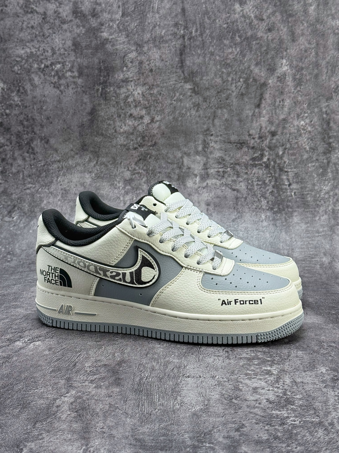 Nike Air Force 1 Low 07 x The North Face 白灰满天星 JP8028-066-莆田鞋,莆田鞋货源,高仿鞋,高仿鞋货源,安福档口,莆田高仿鞋,莆田鞋批发,高仿鞋批发,莆田高仿运动鞋,高仿运动鞋,莆田运动鞋 Nike Air Force 1 Low 07 x The North Face 白灰满天星 JP8028-066