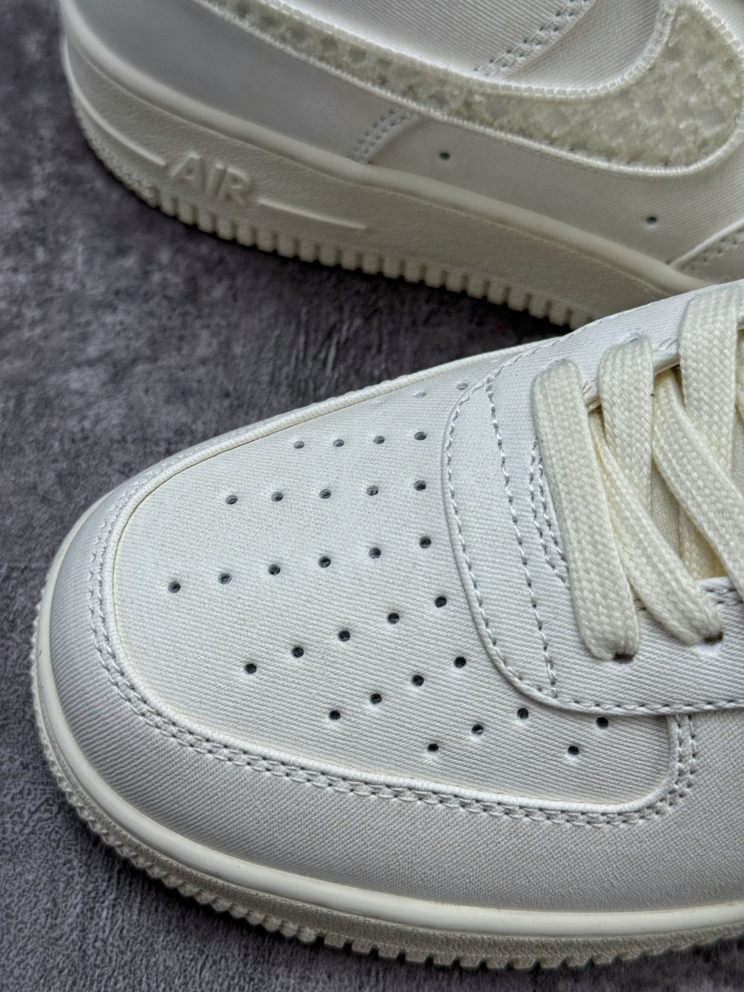Nike Air Force 1 Low 07 米白 IH7351-010