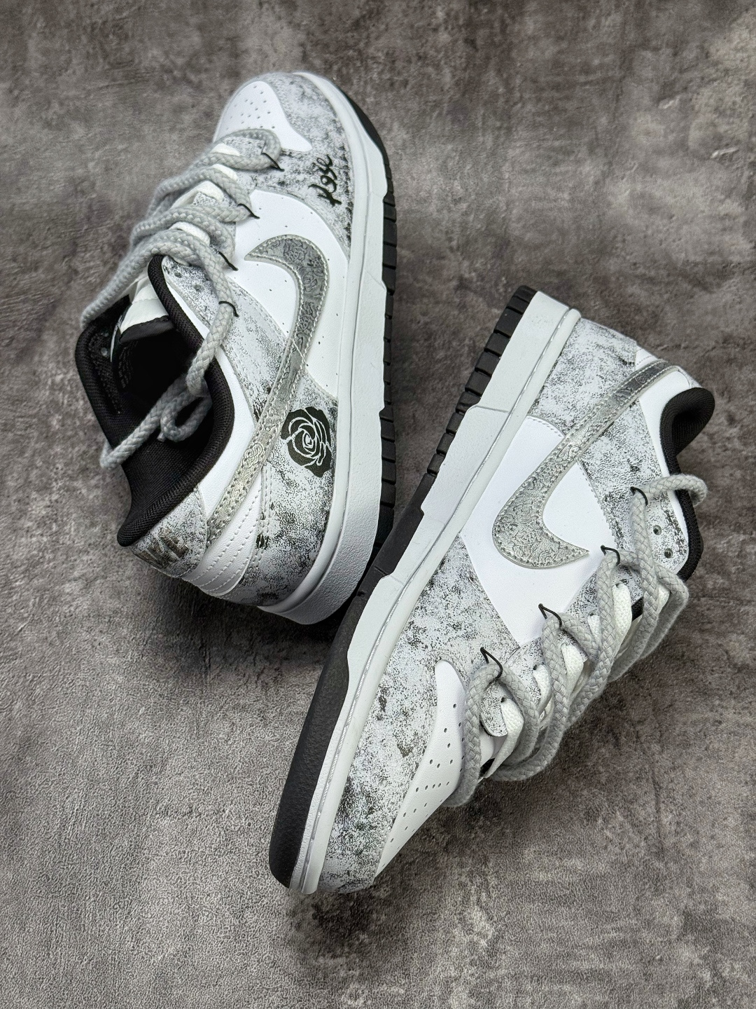 Nike SB Dunk Low 银绽 灰白 DD1391-100-莆田鞋,莆田鞋货源,高仿鞋,高仿鞋货源,安福档口,莆田高仿鞋,莆田鞋批发,高仿鞋批发,莆田高仿运动鞋,高仿运动鞋,莆田运动鞋 Nike SB Dunk Low 银绽 灰白 DD1391-100