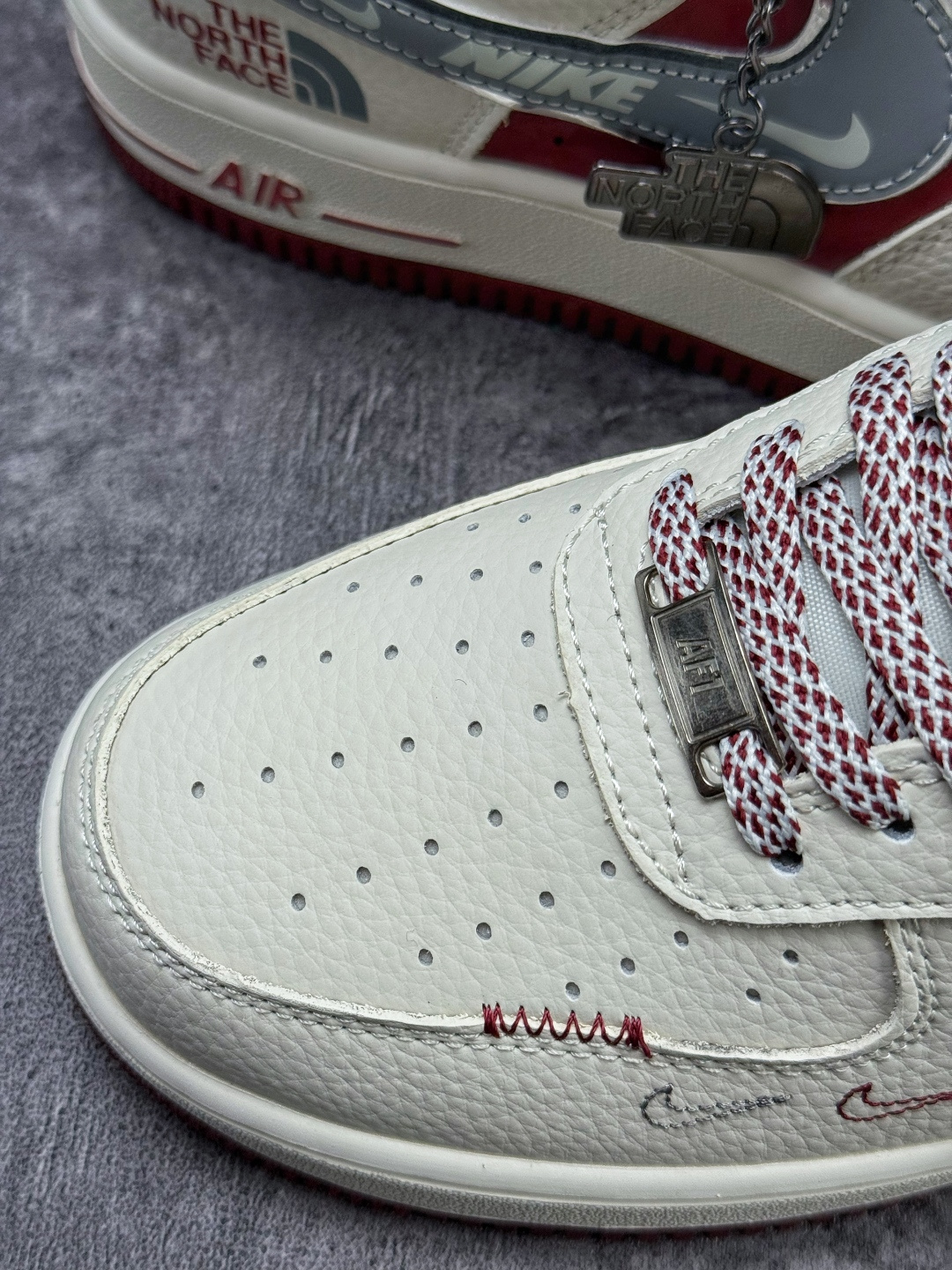Nike Air Force 1 Low 07 x The North Face 白红双小勾满天星 DF0188-112