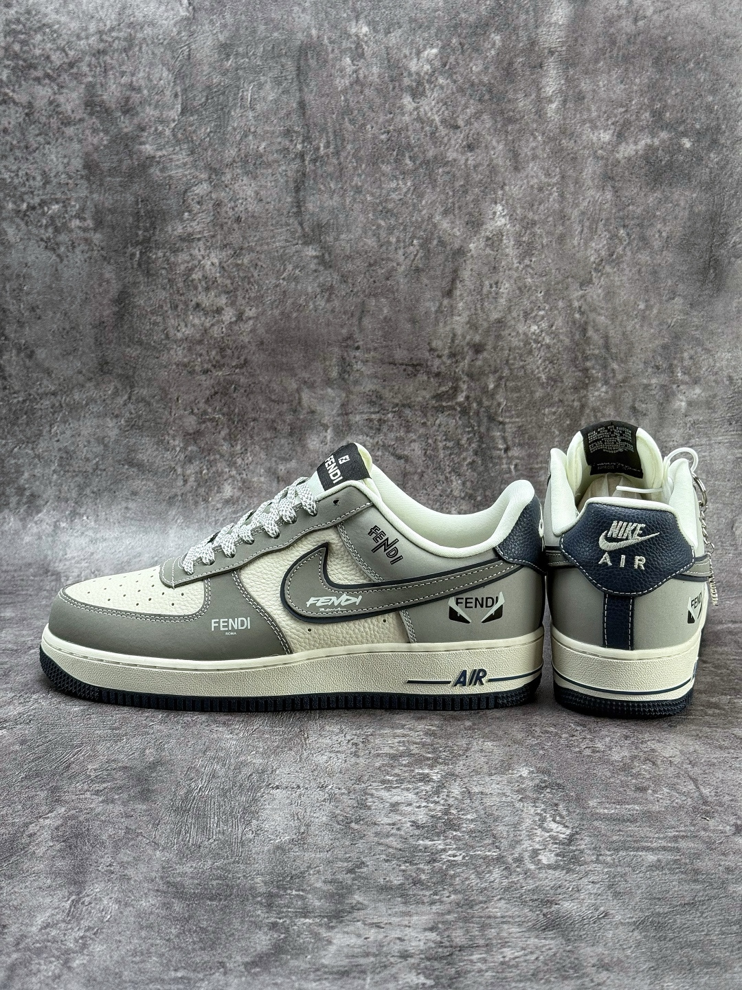Nike Air Force 1 Low 07 x Fendi 灰白满天星 DF0188-110-莆田鞋,莆田鞋货源,高仿鞋,高仿鞋货源,安福档口,莆田高仿鞋,莆田鞋批发,高仿鞋批发,莆田高仿运动鞋,高仿运动鞋,莆田运动鞋 Nike Air Force 1 Low 07 x Fendi 灰白满天星 DF0188-110