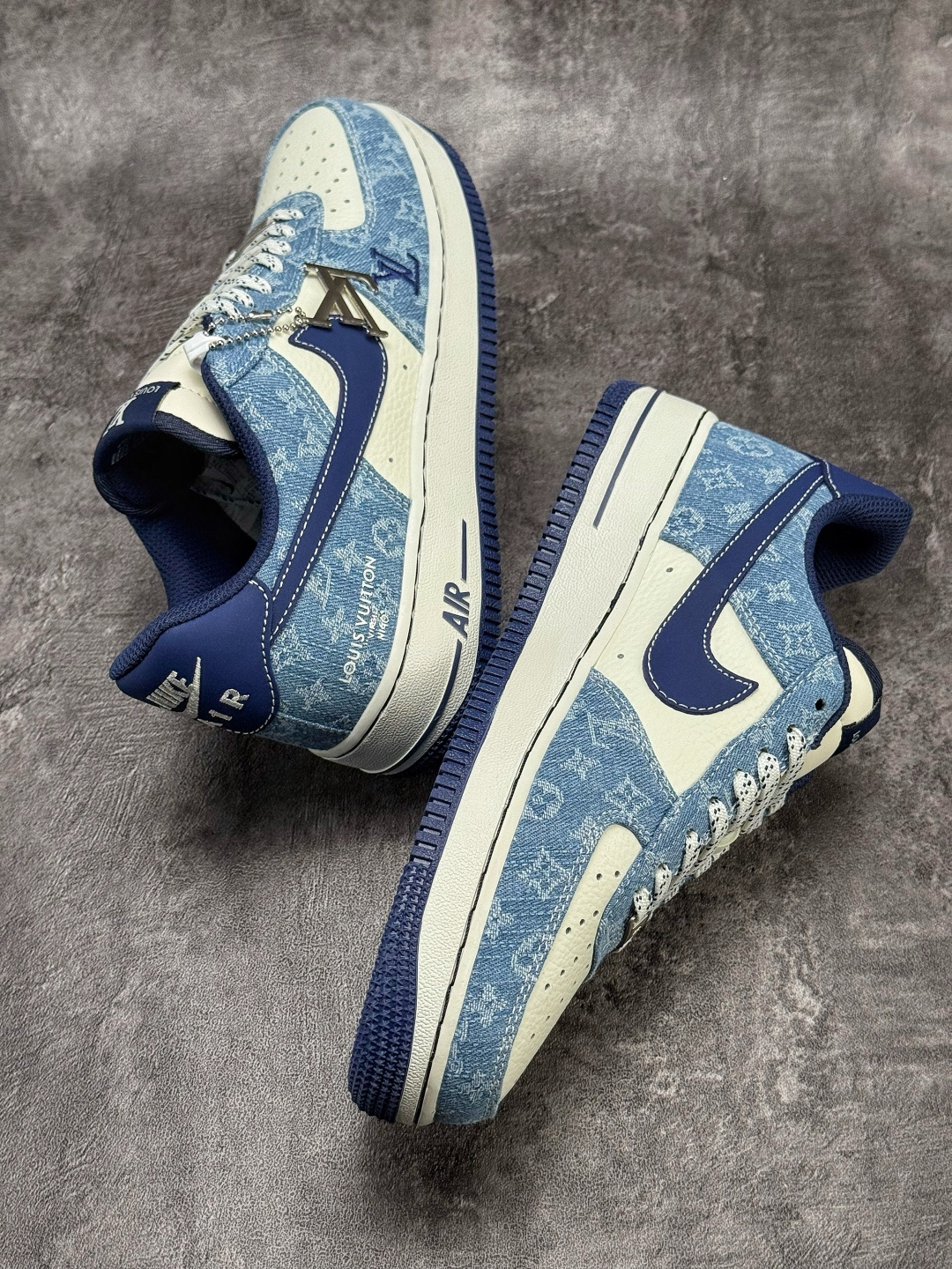 Nike Air Force 1 Low 07 x Louis Vuitton 蓝白牛仔满天星 NH0601-578