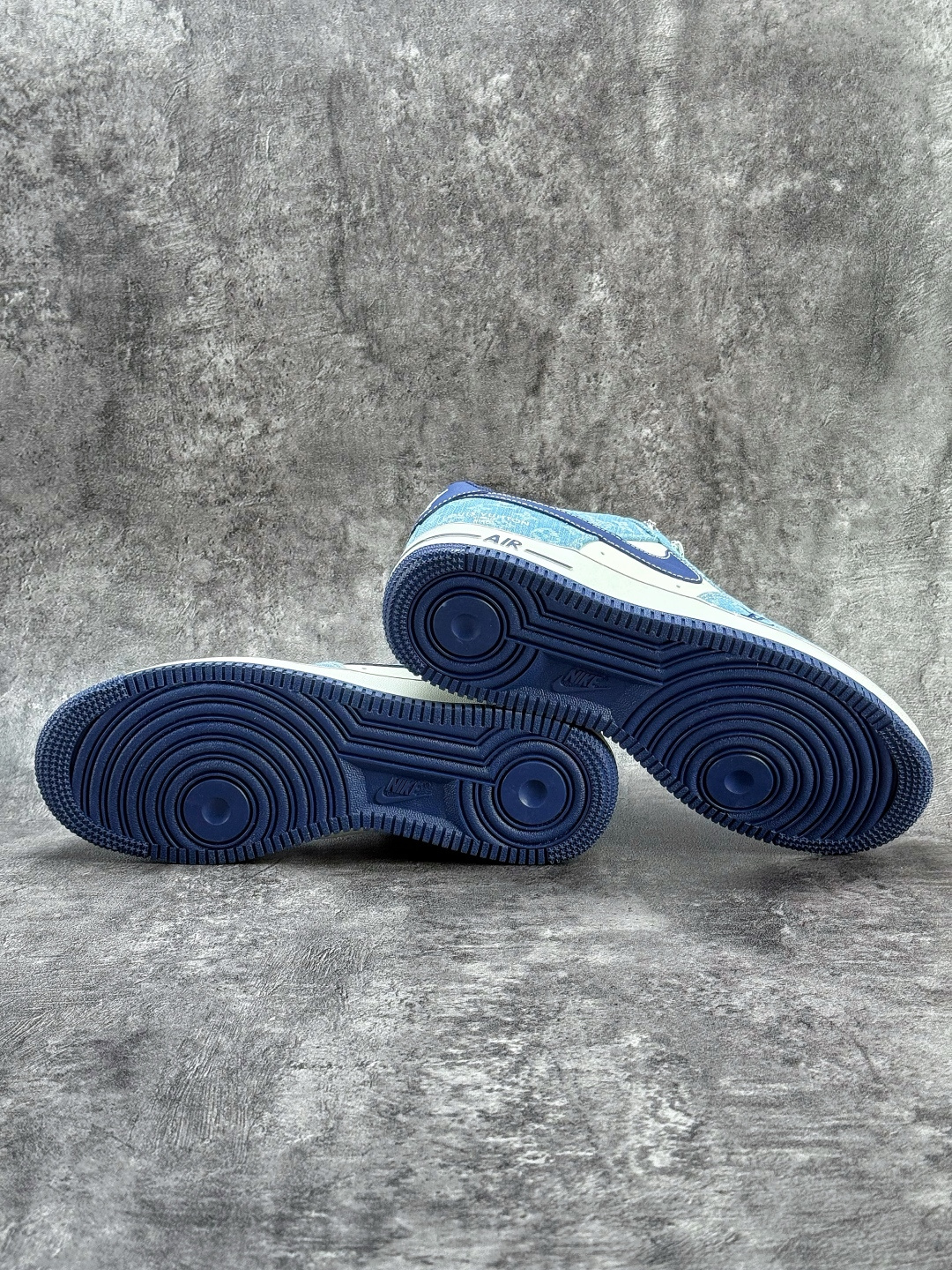 Nike Air Force 1 Low 07 x Louis Vuitton 蓝白牛仔满天星 NH0601-578