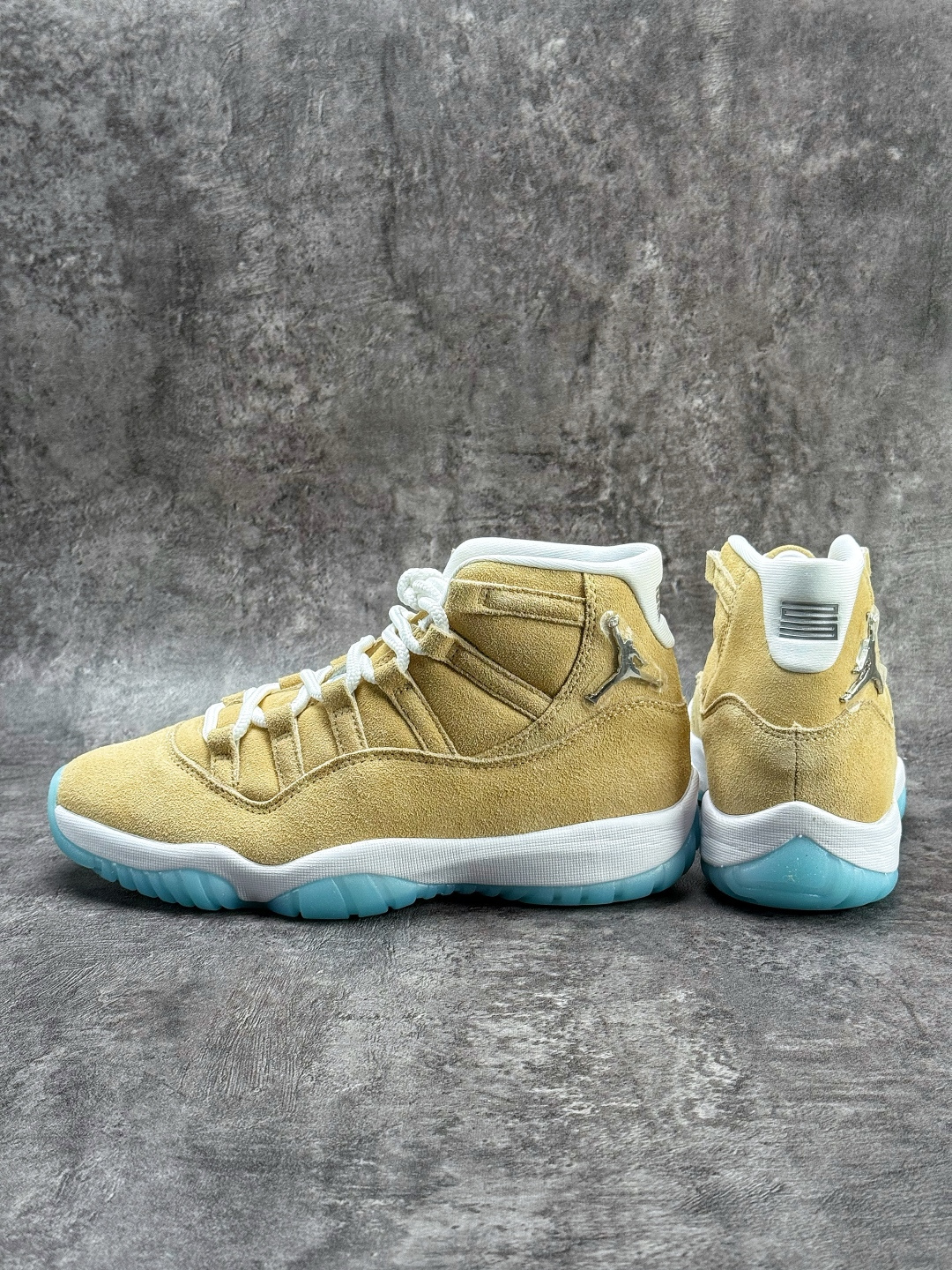 ordan Air Jordan 11 Retro “H-TOWN”乔丹11代 高帮篮球鞋/北美限定 白蓝 卡其蓝 IO8960-707