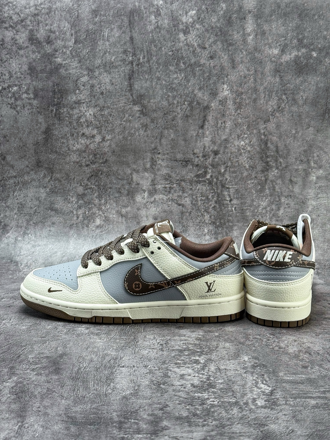 Nike SB Dunk Low x Louis Vuitton 白灰棕小勾满天星 XS6089-630