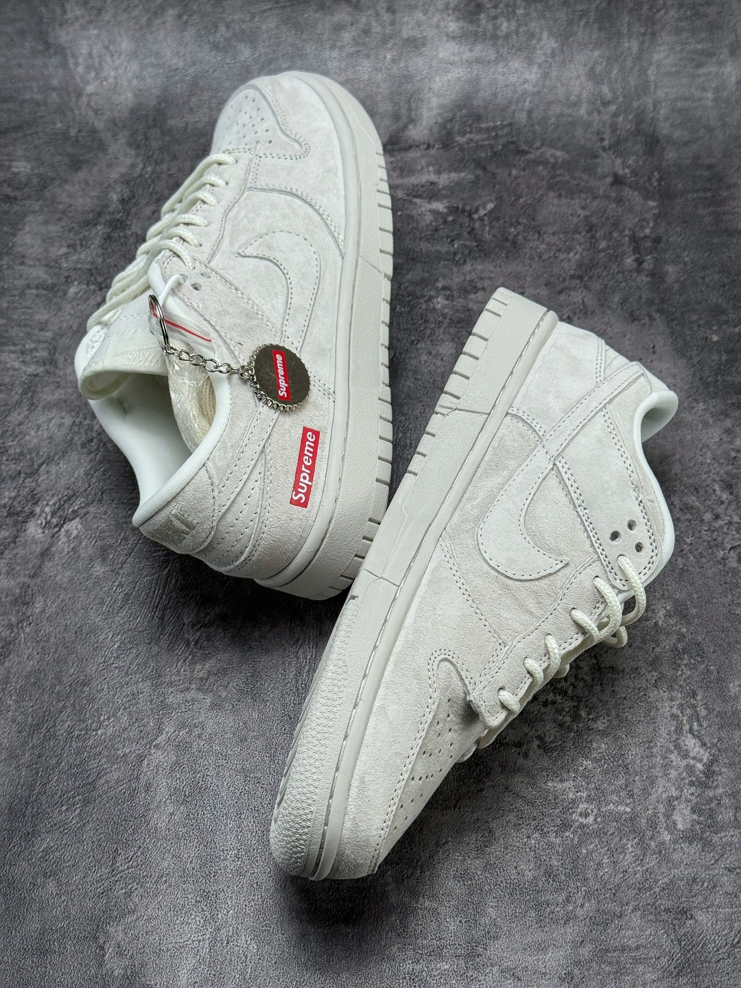 Nike SB Dunk Low x Superme 米灰 DD1988-005