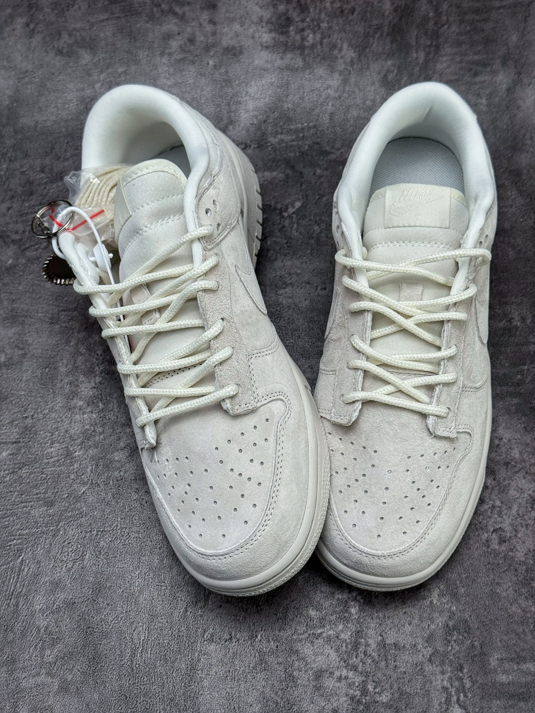 Nike SB Dunk Low x Superme 米灰 DD1988-005