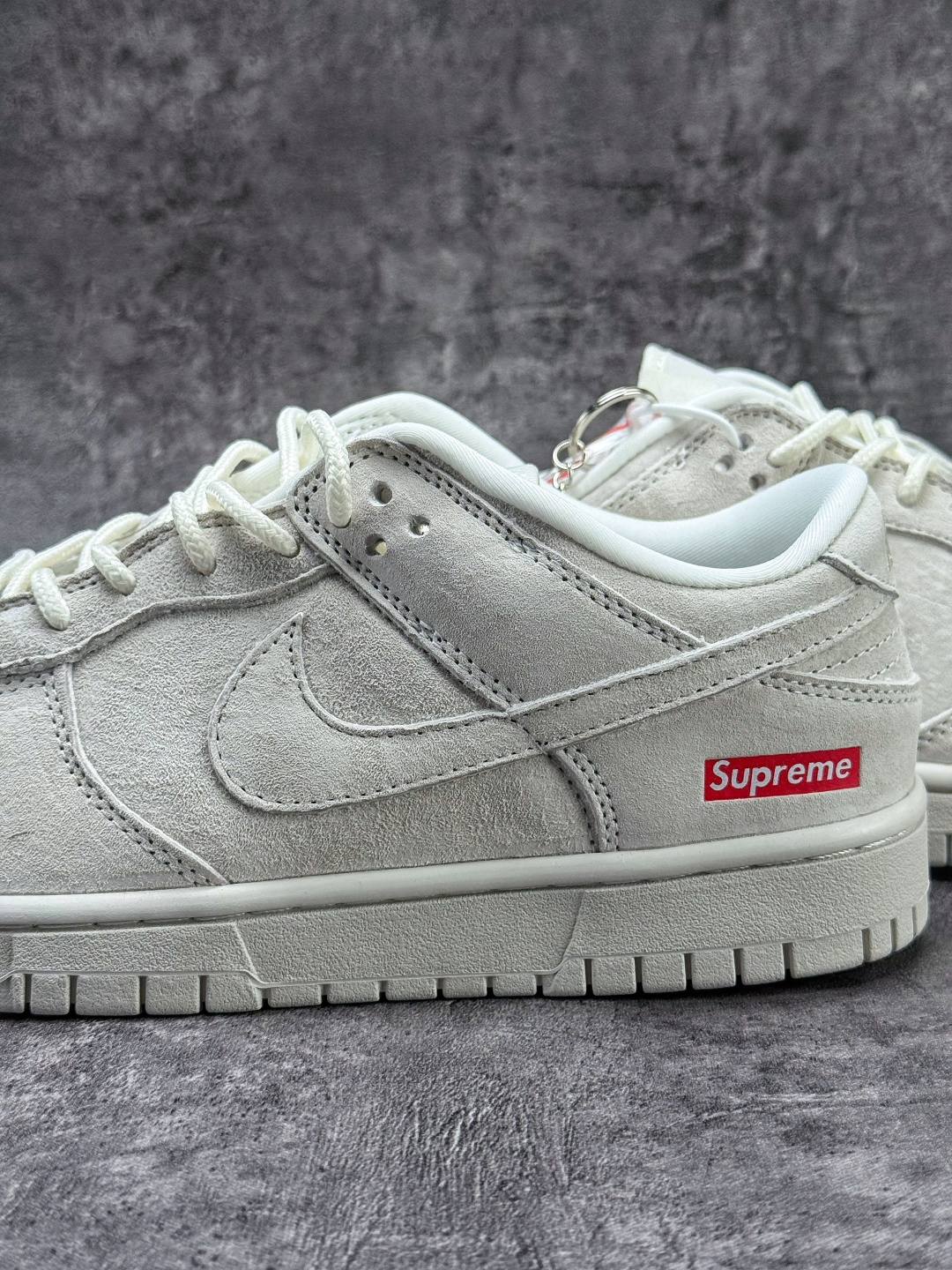 Nike SB Dunk Low x Superme 米灰 DD1988-005