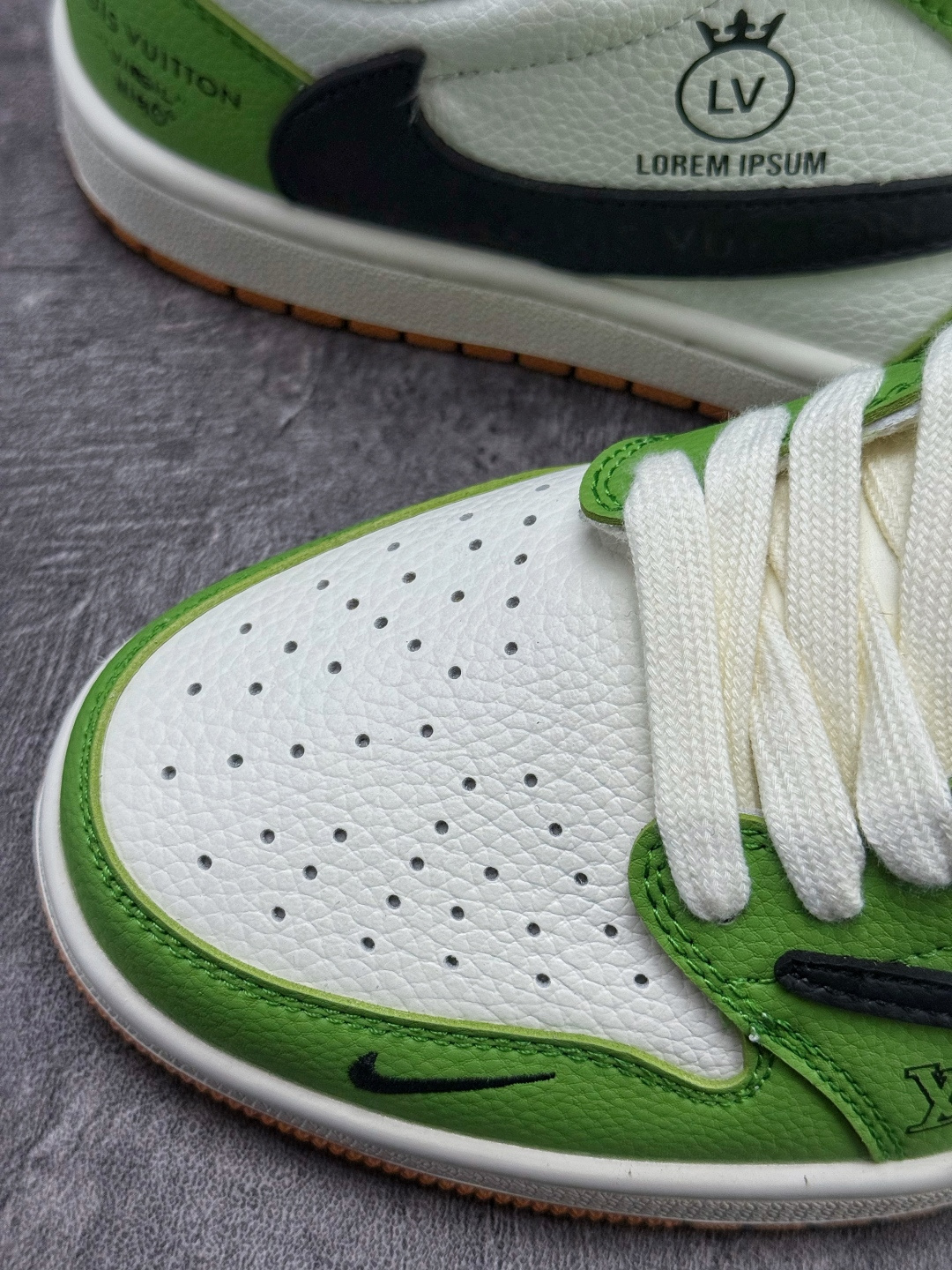 Travis Scott x Nike Air Jordan 1 Low x Louis Vuitton Air Jordan 1 Low 反转绿白黑小勾倒钩 DZ2688-002-莆田鞋,莆田鞋货源,高仿鞋,高仿鞋货源,安福档口,莆田高仿鞋,莆田鞋批发,高仿鞋批发,莆田高仿运动鞋,高仿运动鞋,莆田运动鞋 Travis Scott x Nike Air Jordan 1 Low x Louis Vuitton Air Jordan 1 Low 反转绿白黑小勾倒钩 DZ2688-002