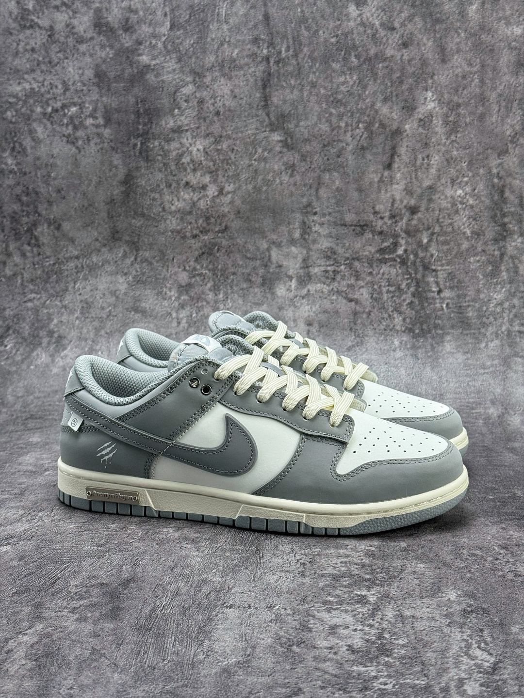 Nike SB Dunk Low 灰白 GW0510-051
