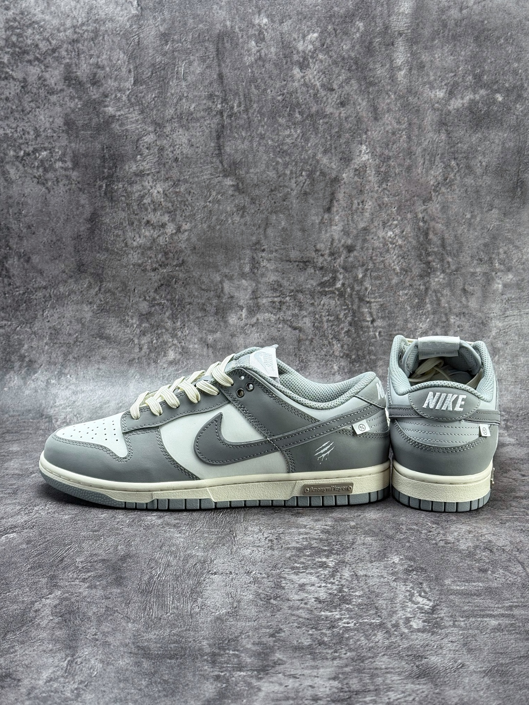 Nike SB Dunk Low 灰白 GW0510-051
