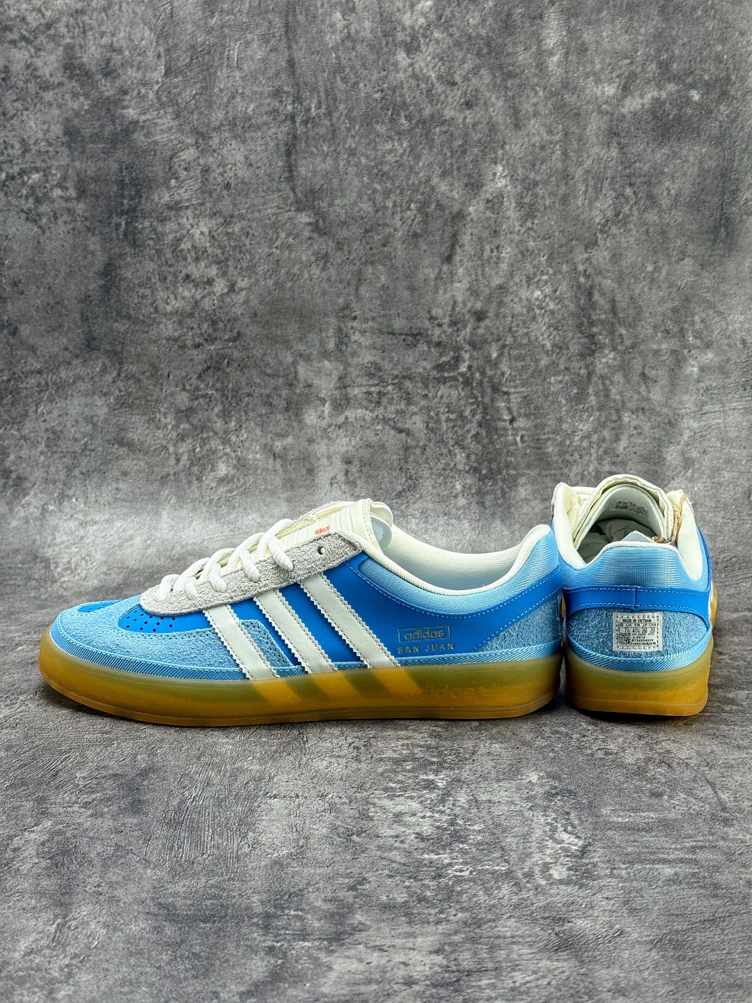 Bad Bunny x adidas originals GAZELLE INDOOR 蓝白色 IF9734