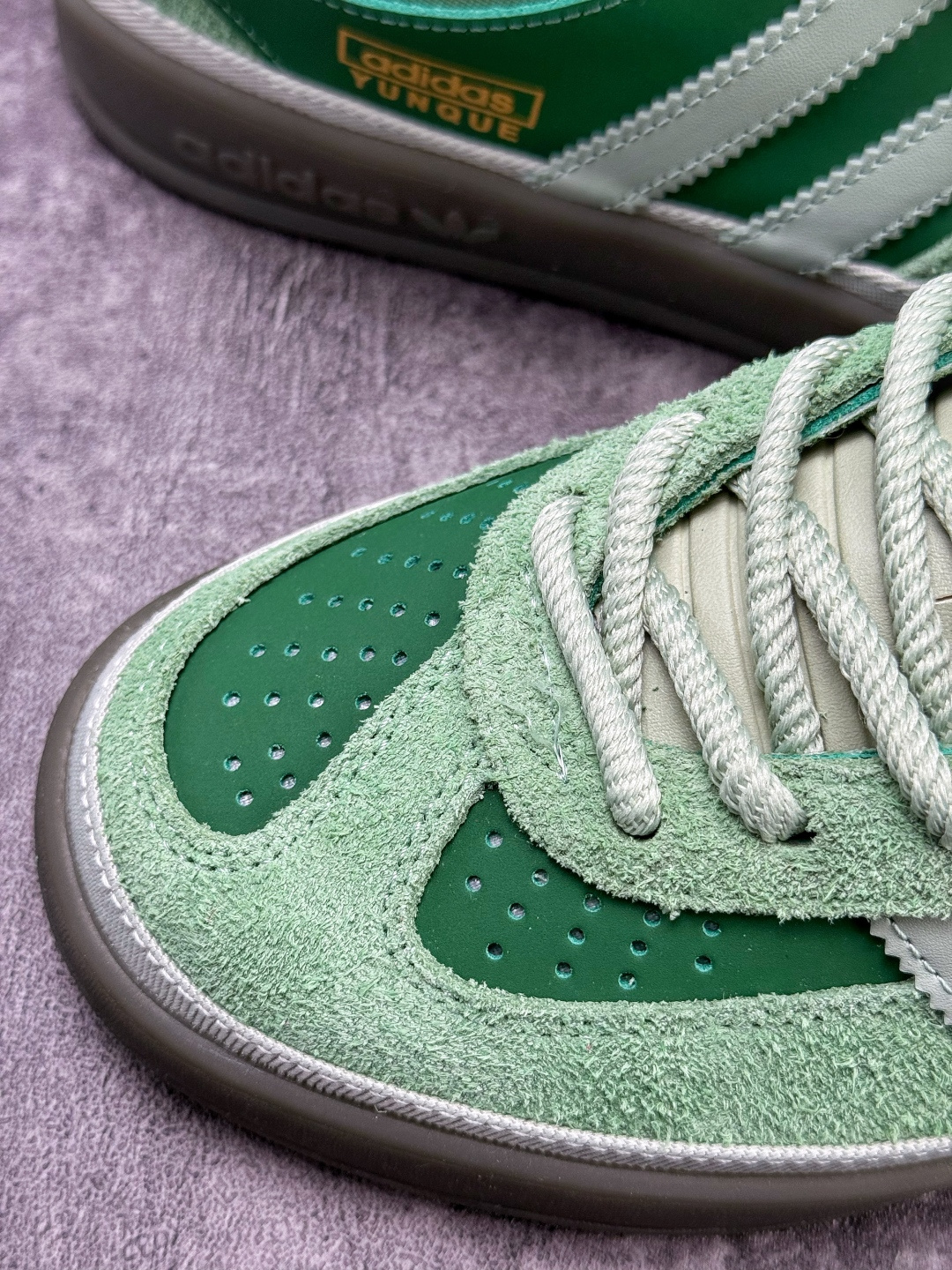 Bad Bunny x adidas originals GAZELLE INDOOR 绿色 JS5049-莆田鞋,莆田鞋货源,高仿鞋,高仿鞋货源,安福档口,莆田高仿鞋,莆田鞋批发,高仿鞋批发,莆田高仿运动鞋,高仿运动鞋,莆田运动鞋 Bad Bunny x adidas originals GAZELLE INDOOR 绿色 JS5049