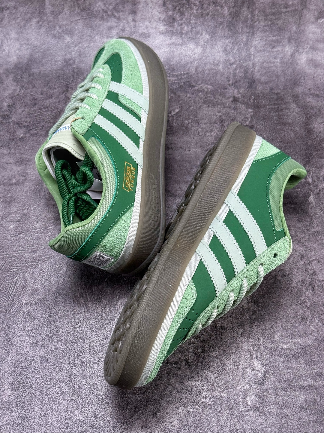 Bad Bunny x adidas originals GAZELLE INDOOR 绿色 JS5049-莆田鞋,莆田鞋货源,高仿鞋,高仿鞋货源,安福档口,莆田高仿鞋,莆田鞋批发,高仿鞋批发,莆田高仿运动鞋,高仿运动鞋,莆田运动鞋 Bad Bunny x adidas originals GAZELLE INDOOR 绿色 JS5049