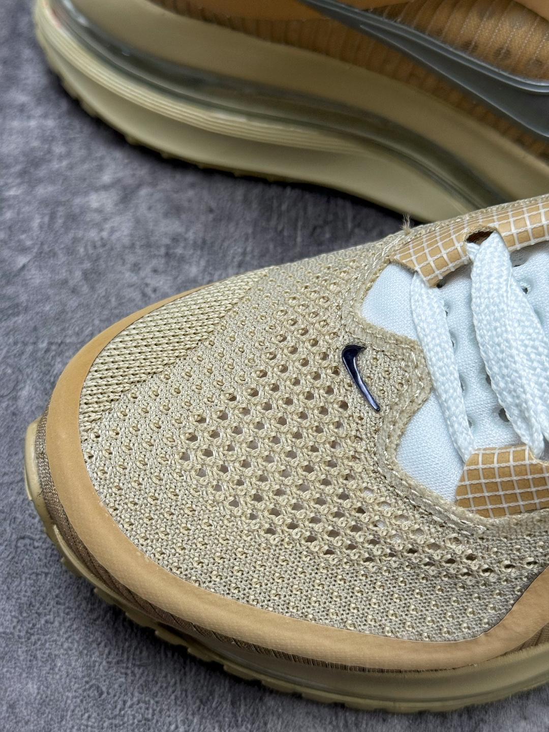 Nike Air Zoom Pegasus Premium 耐克网面全掌气垫缓震跑鞋 IH4369-200