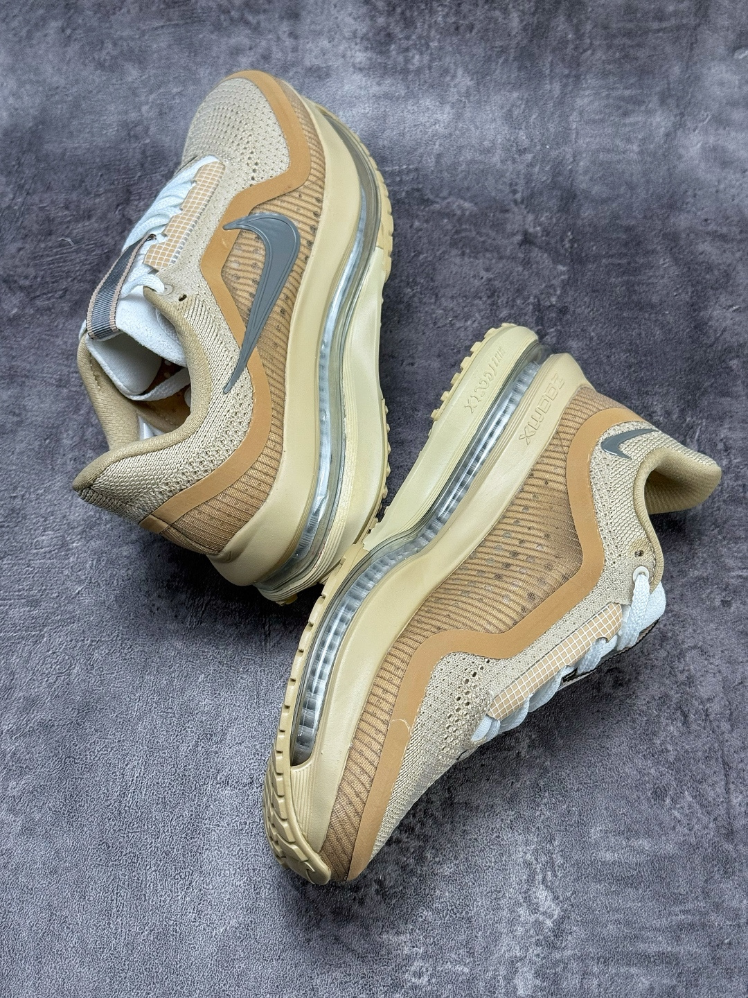 Nike Air Zoom Pegasus Premium 耐克网面全掌气垫缓震跑鞋 IH4369-200