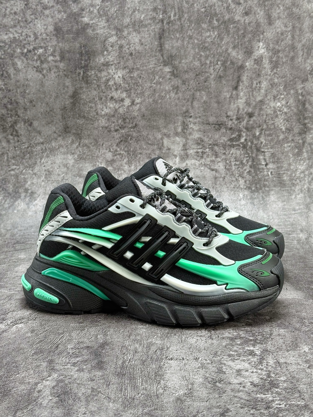 Adidas PW ADISTAR JELLYFISH 阿迪复古舒适防滑减震运动鞋 JP9276