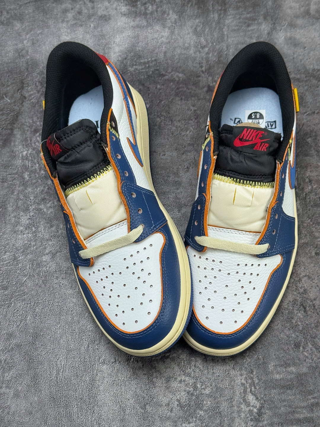 Air Jordan 1 Low 独家提拉式后跟 HQ6998-146