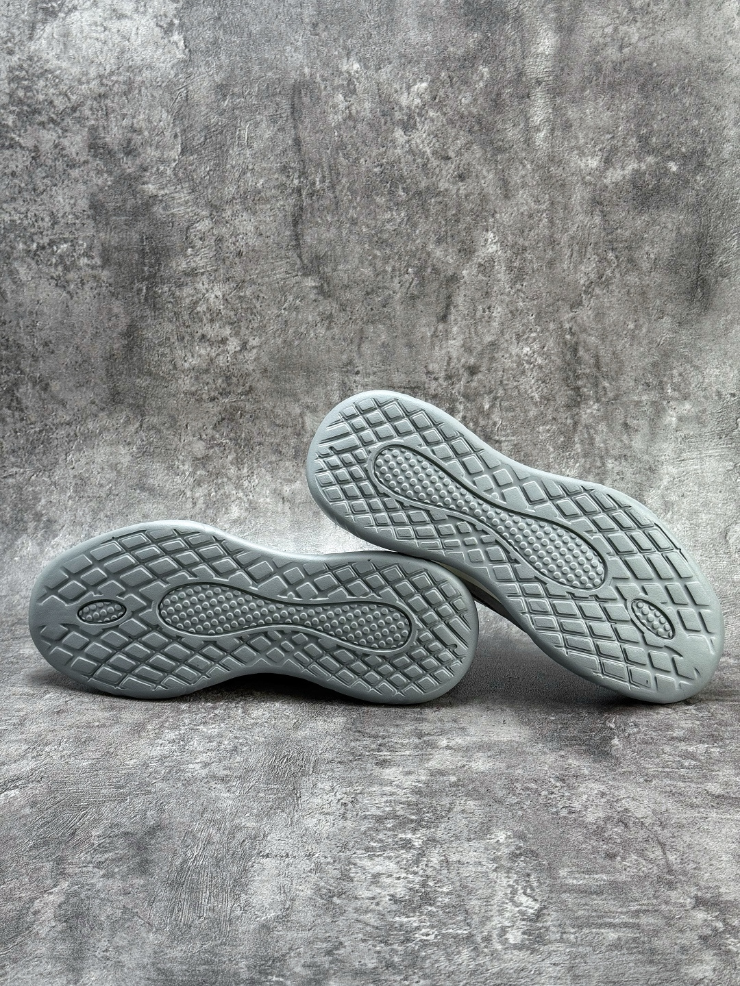 320 北欧丹麦品牌ECCO爱步Men's Classic Tuke Boen Low 系列低帮 系带经典百搭休闲运动小白板鞋 996637-01002