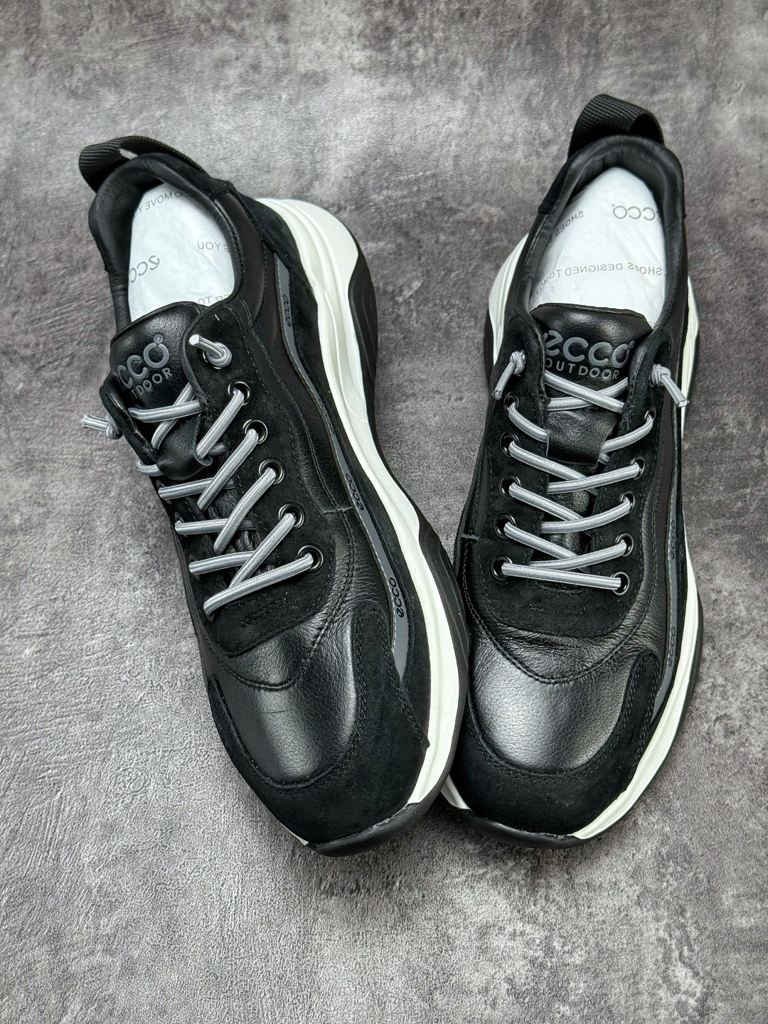 320 北欧丹麦品牌ECCO爱步Men's Classic Tuke Boen Low 系列低帮 系带经典百搭休闲运动小白板鞋 996637-01