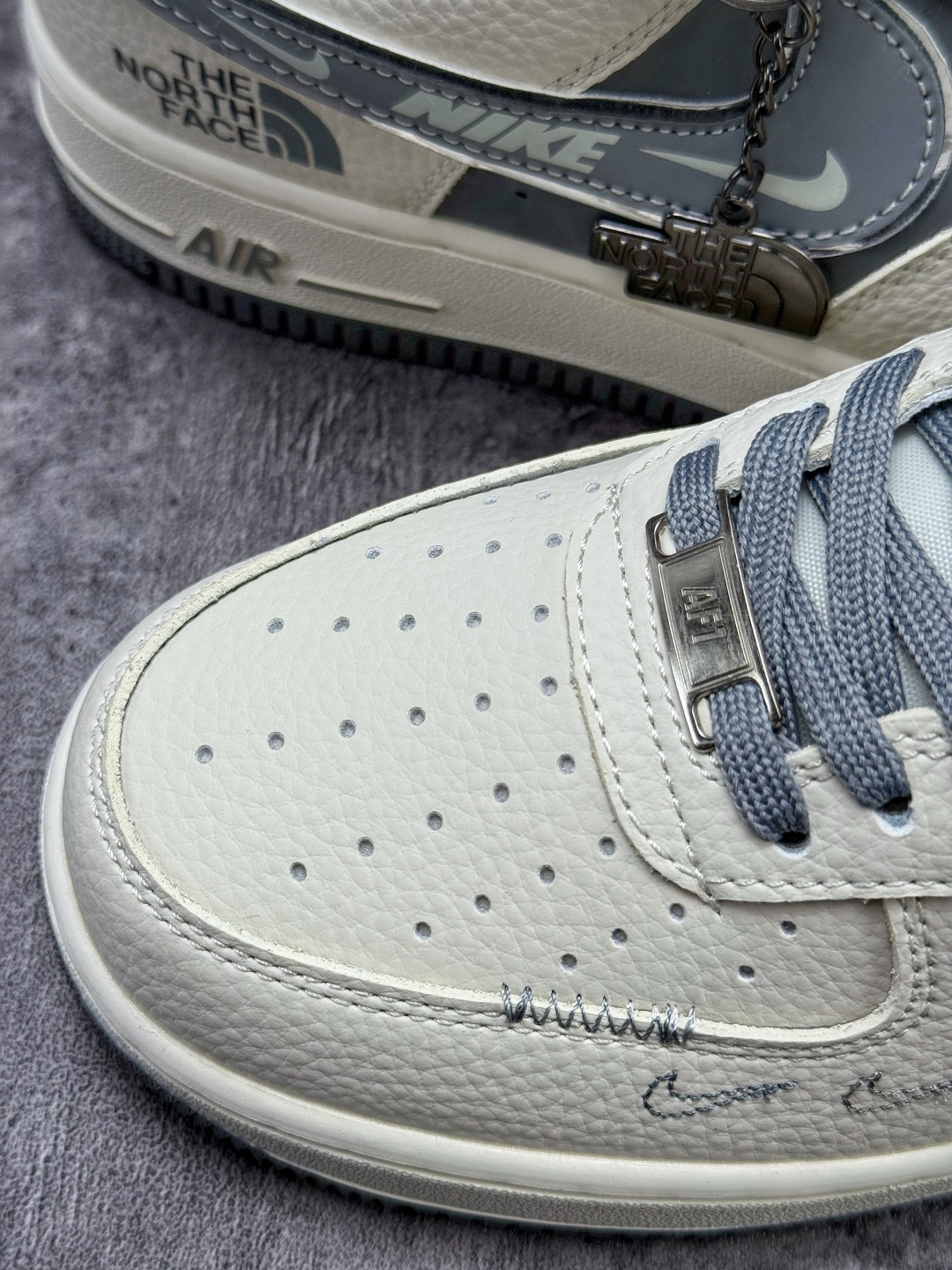 Nike Air Force 1 Low 07 x The North Face 白灰双小勾 DF0188-114