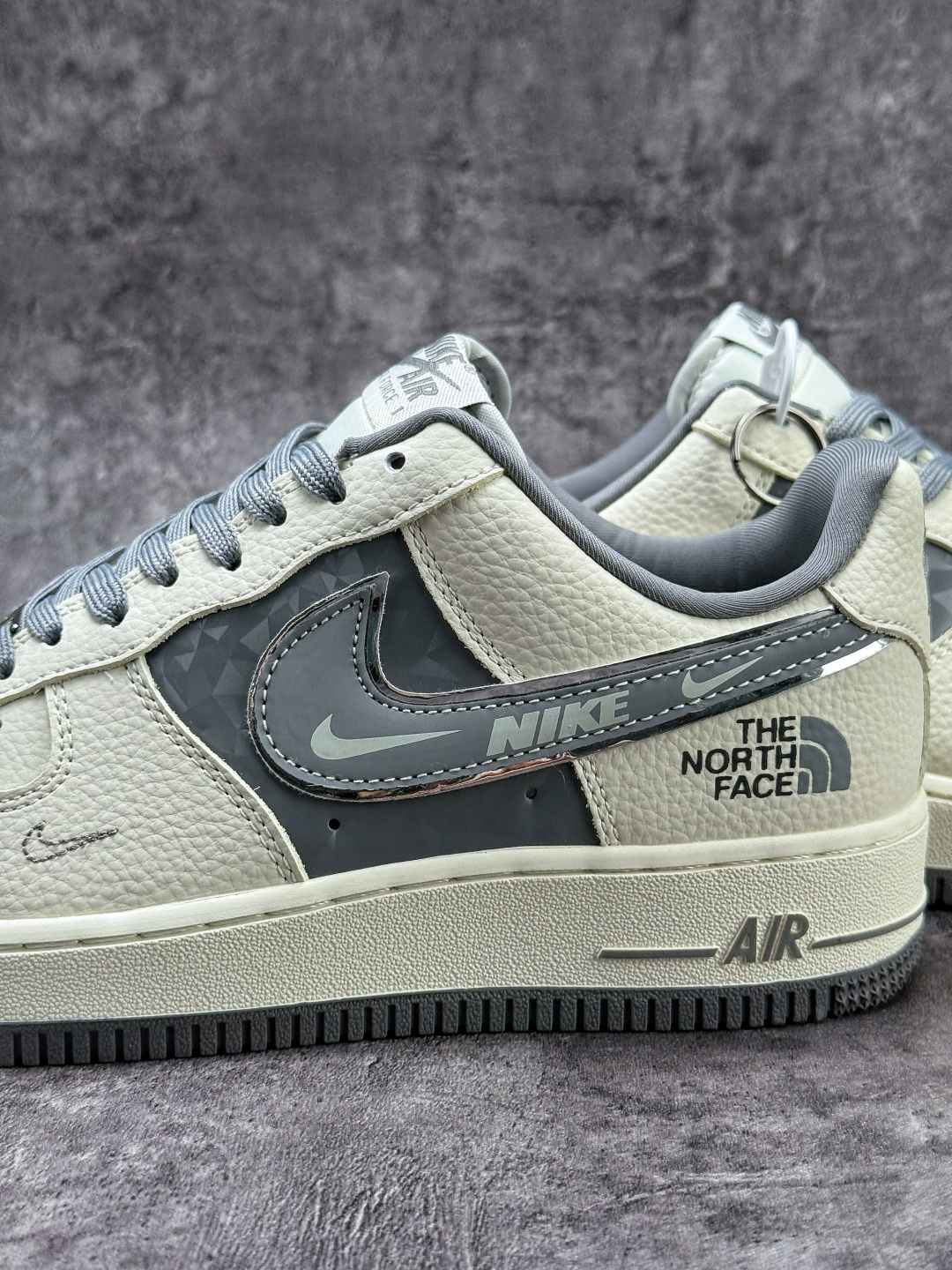 Nike Air Force 1 Low 07 x The North Face 白灰双小勾 DF0188-114