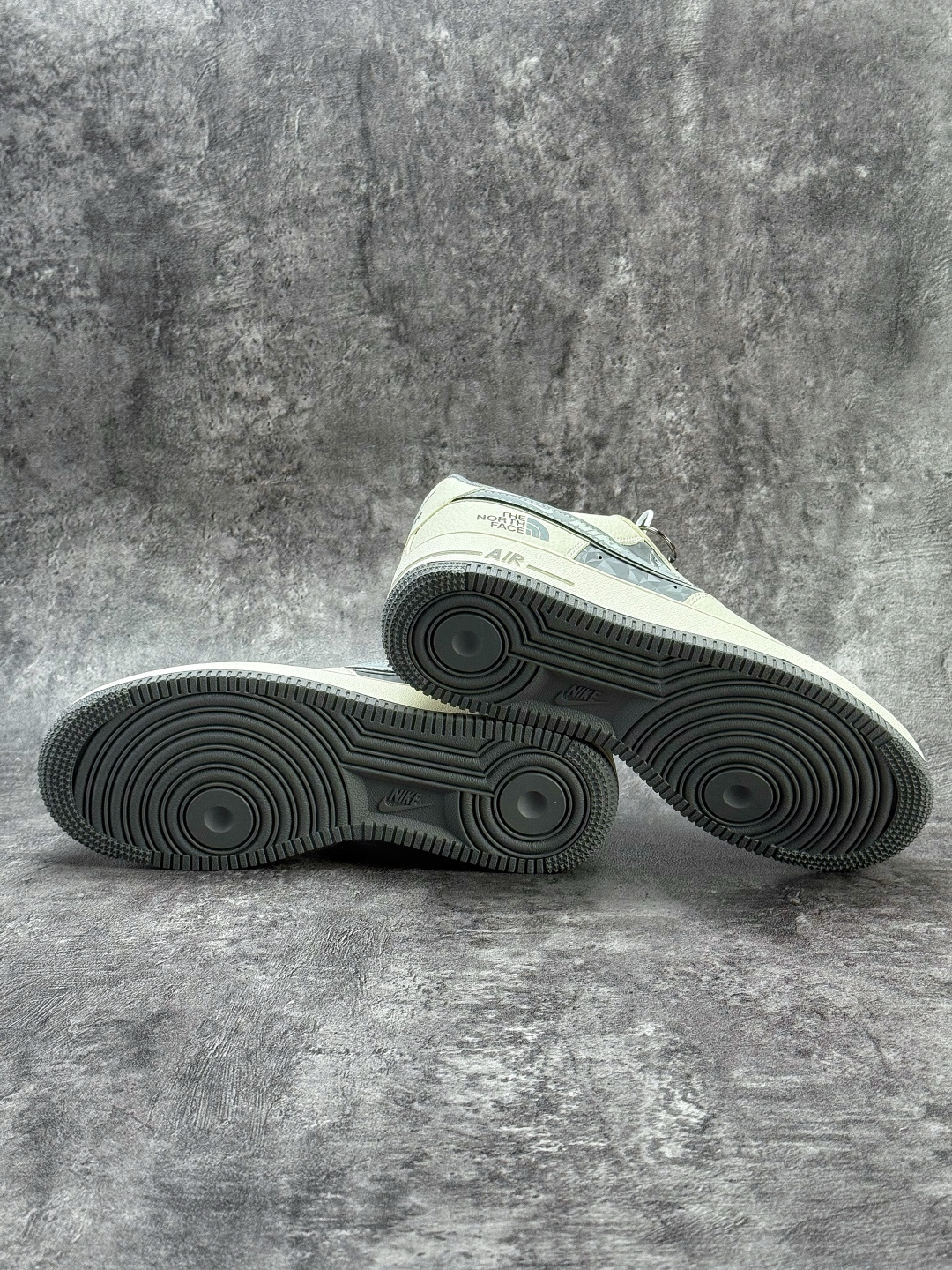 Nike Air Force 1 Low 07 x The North Face 白灰双小勾 DF0188-114