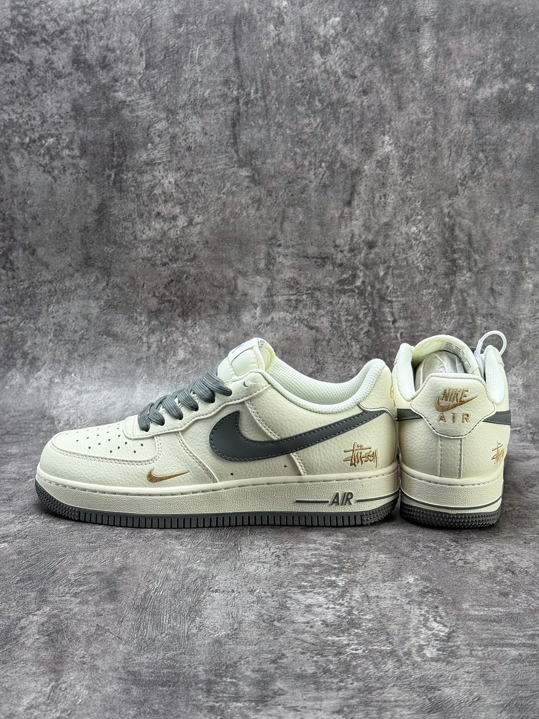 Nike Air Force 1 Low 07 x Stussy 白灰小勾 XX3168-223