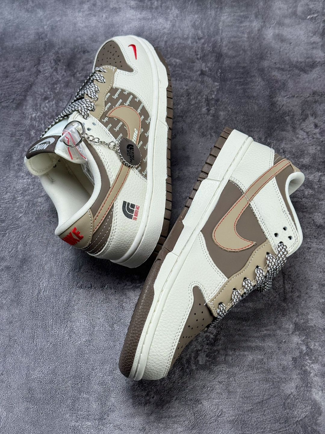 Nike SB Dunk Low x The North Face 白棕小勾满天星 DG1988-012