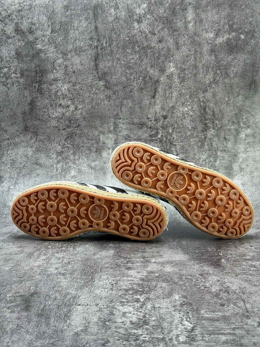 Adidas Originals CLOT GAZELLE BY EC 三叶草复古休闲防滑耐磨低帮板鞋 KJ0274