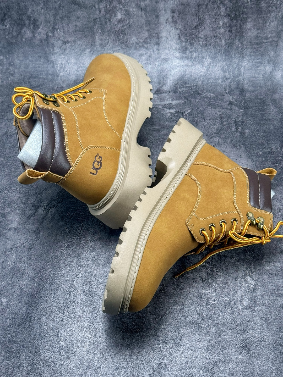 290 美国轻奢品牌UGG M Tasman Weather Hybrid 塔斯曼混合系列中帮厚底轻量休闲马丁靴 U5858D-Chinese UA Cheap High Quatity Brand Clothes Bags handbags Sneakers wholesale wholesaler seller from China Factory suppliers Fashion Clothing Shoes best Quality Beautiful Price 290 美国轻奢品牌UGG M Tasman Weather Hybrid 塔斯曼混合系列中帮厚底轻量休闲马丁靴 U5858D
