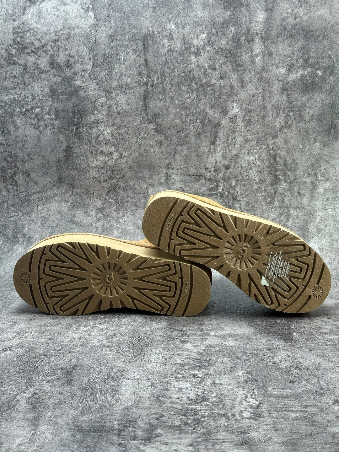 210 UGG 百搭单品 东莞纯原UGG 秋冬羊皮毛一体雪地靴 UGG W/1135092