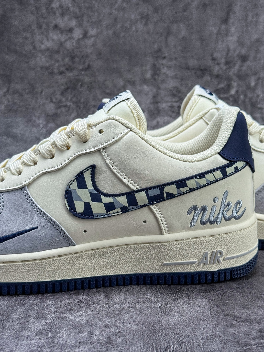 Nike Air Force 1 Low 07 灰白小勾 NH0601-580