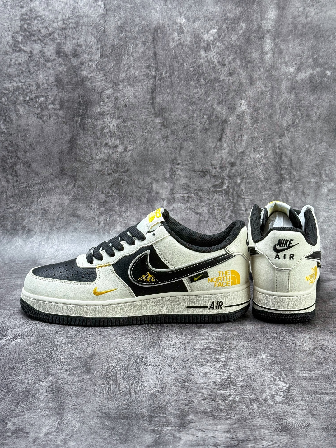 Nike Air Force 1 Low 07 x The North Face 白黑小勾 JP8028-064