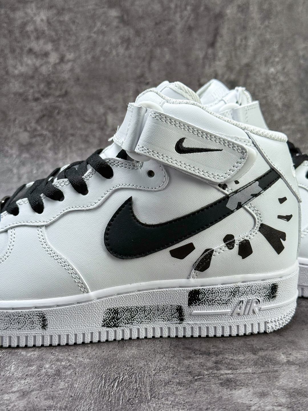 Nike Air Force 1 Mid 07 不破不立 白黑 ZH0316-144