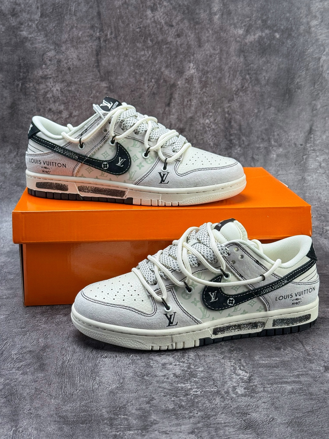 Nike SB Dunk Low x Louis Vuitton 灰白满天星 CX5050-Y33