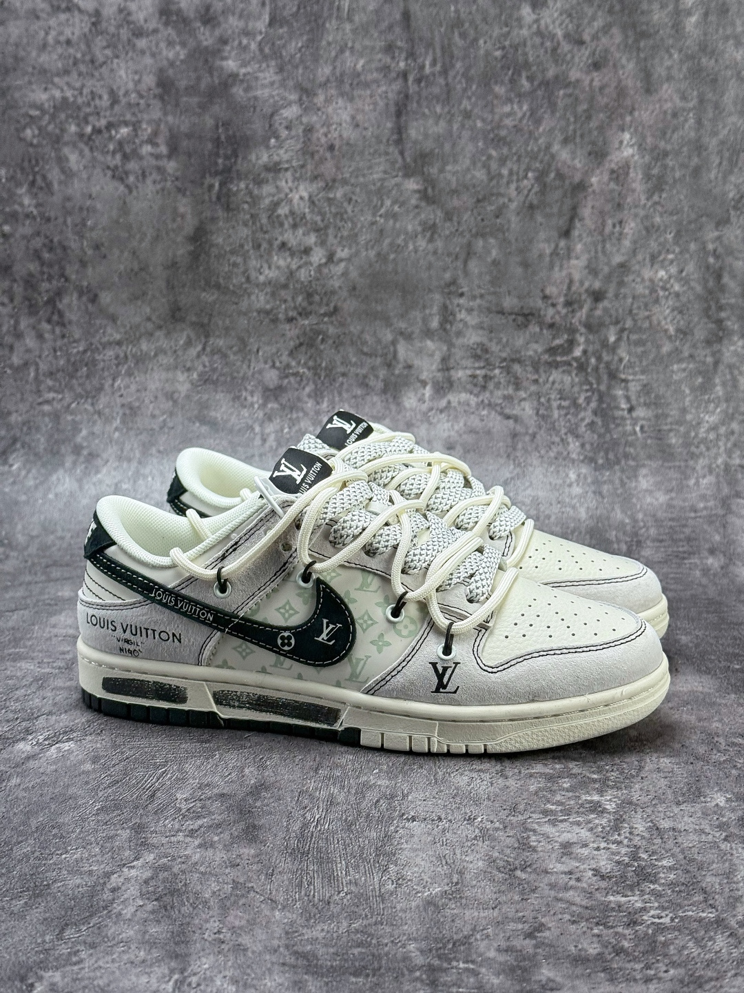 Nike SB Dunk Low x Louis Vuitton 灰白满天星 CX5050-Y33