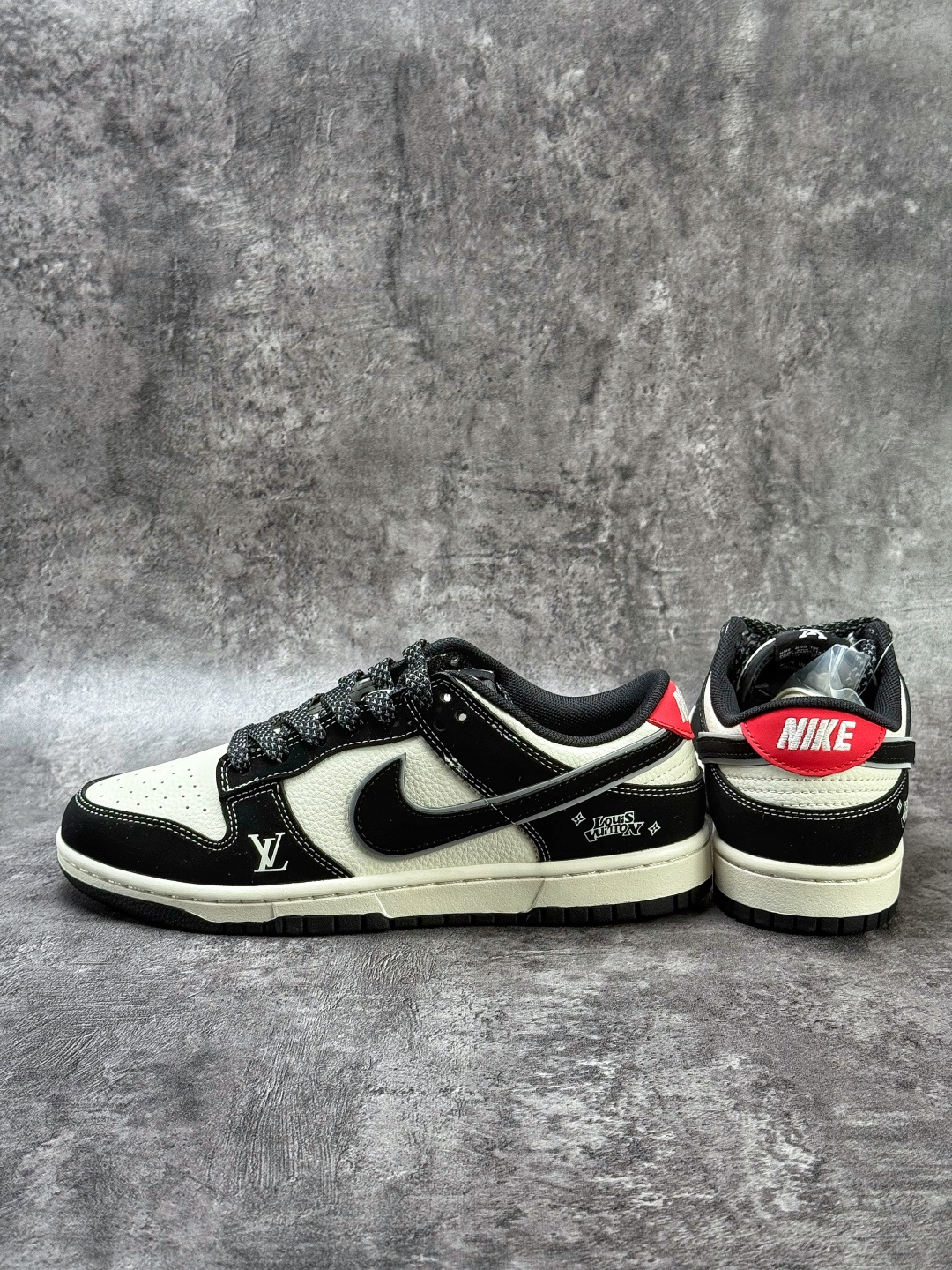 Nike SB Dunk Low x Louis Vuitton 黑白满天星 QW5836-031
