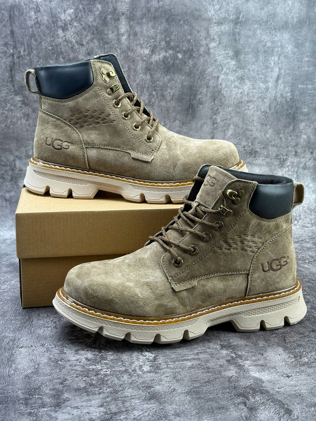 220 UGG 2025秋冬 新品 男士中帮 休闲马丁靴系列/小麦色 灰色 MEN/U5868D