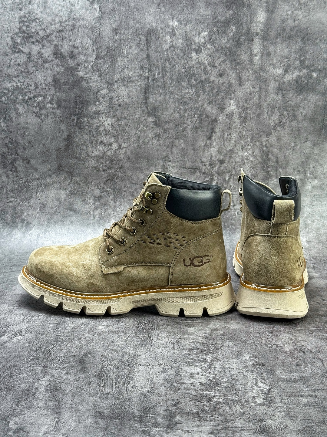 220 UGG 2025秋冬 新品 男士中帮 休闲马丁靴系列/小麦色 灰色 MEN/U5868D
