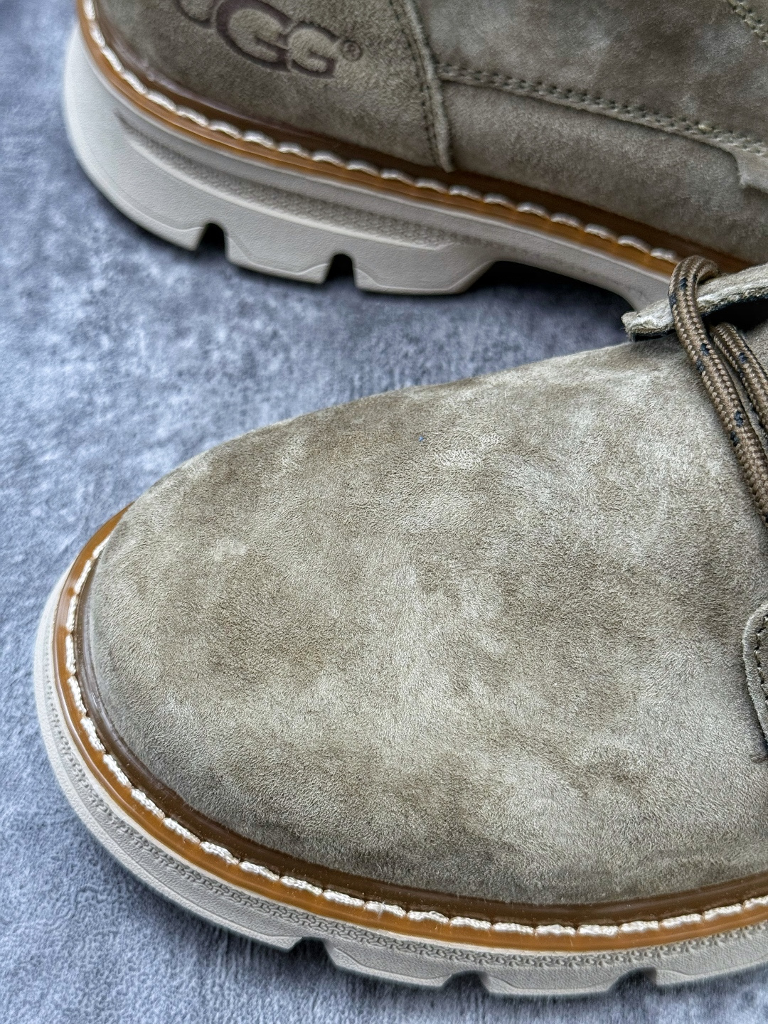 220 UGG 2025秋冬 新品 男士中帮 休闲马丁靴系列/小麦色 灰色 MEN/U5868D